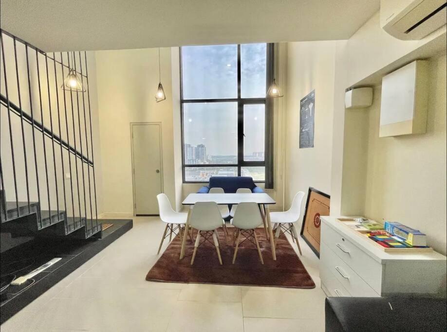Tamarind Suite Cyberjaya 2-10Pax Duplex Екстер'єр фото